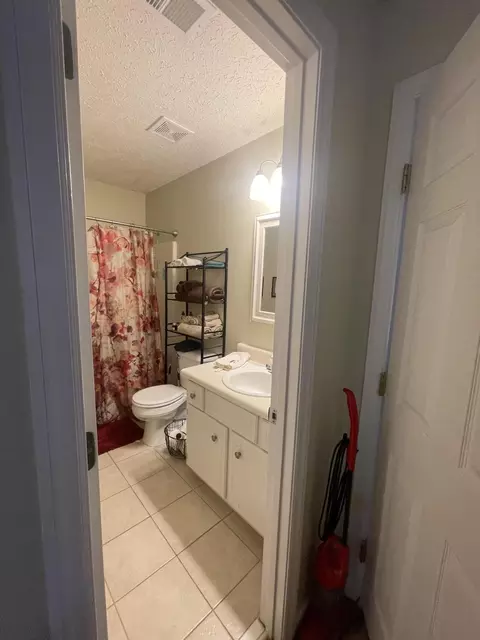 Bath - 4426 Summerlin Dr, Evans, GA 30809 photo 1 of 3