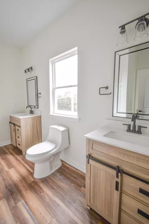Bath - 2239 Windsor Spring Rd, Augusta, GA 30906 photo 10 of 15