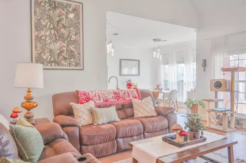 Living - 620 Cornerstone Pl, Evans, GA 30809 photo 3 of 3