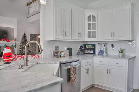 Kitchen - 620 Cornerstone Pl, Evans, GA 30809 photo 3 of 5