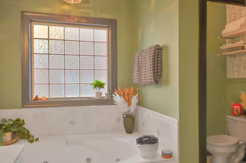 Bath - 620 Cornerstone Pl, Evans, GA 30809 photo 3 of 6