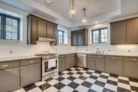 Kitchen - 2409 Central Ave, Augusta, GA 30904 photo 4 of 4
