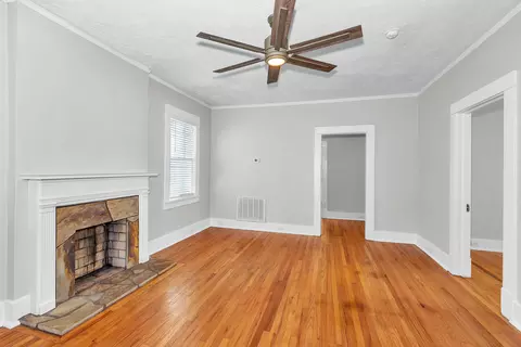 Living - 218 Broad St, Augusta, GA 30901 photo 1 of 5