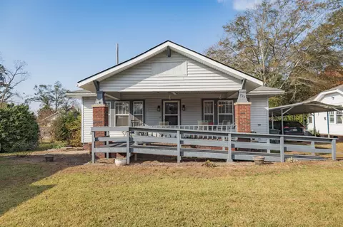 727 Harvey St, Millen, GA 30442