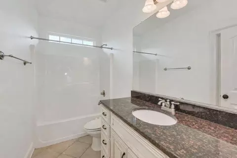 Bath - 5197 Windmill Pl, Evans, GA 30809 photo 4 of 4