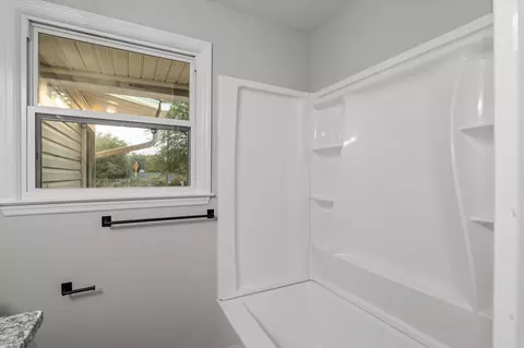 Bath - 2444 Ridge Rd, Augusta, GA 30906 photo 2 of 2