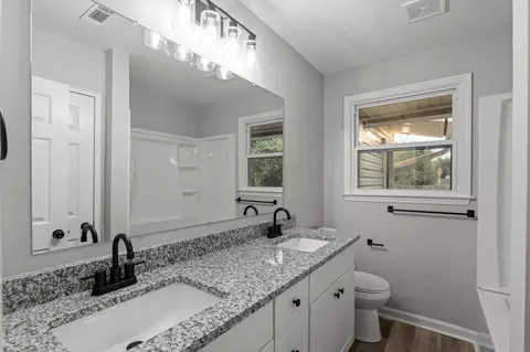 Bath - 2444 Ridge Rd, Augusta, GA 30906 photo 1 of 2
