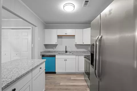 Kitchen - 2444 Ridge Rd, Augusta, GA 30906 photo 2 of 3