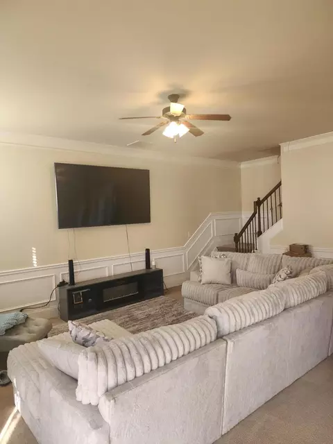 Living - 3421 Covington Ct, Augusta, GA 30909 photo 1 of 1