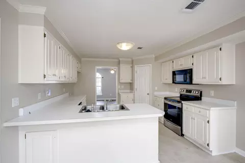 Kitchen - 4646 La Ct, Evans, GA 30809 photo 3 of 4