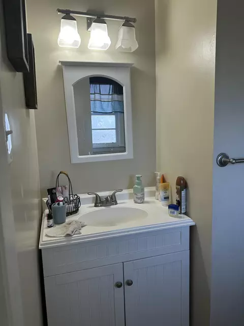 Bath - 206 Valdes Dr, Martinez, GA 30907 photo 3 of 3