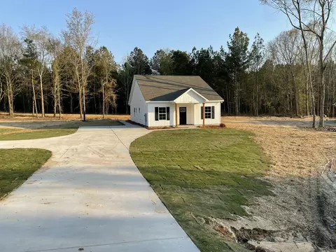 3786 Wire Rd, Dearing, GA 30808