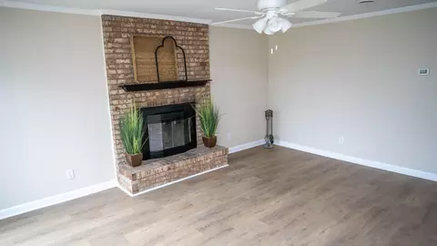 Living - 3807 Pine Knoll Ct, Martinez, GA 30907 photo 3 of 6