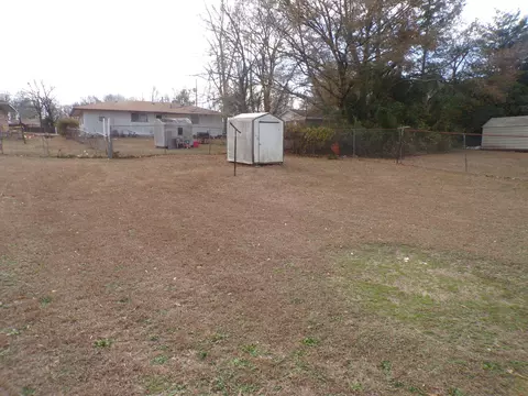 Exterior - 841 Mobley St, Thomson, GA 30824 photo 1 of 2