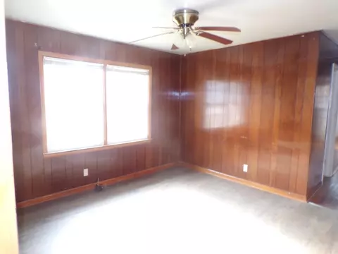 Living - 841 Mobley St, Thomson, GA 30824 photo 2 of 2