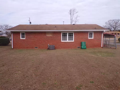 Exterior - 841 Mobley St, Thomson, GA 30824 photo 2 of 2