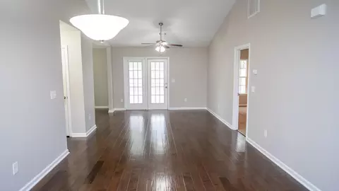 Living - 3345 Cushendal Rd, Augusta, GA 30909 photo 3 of 3