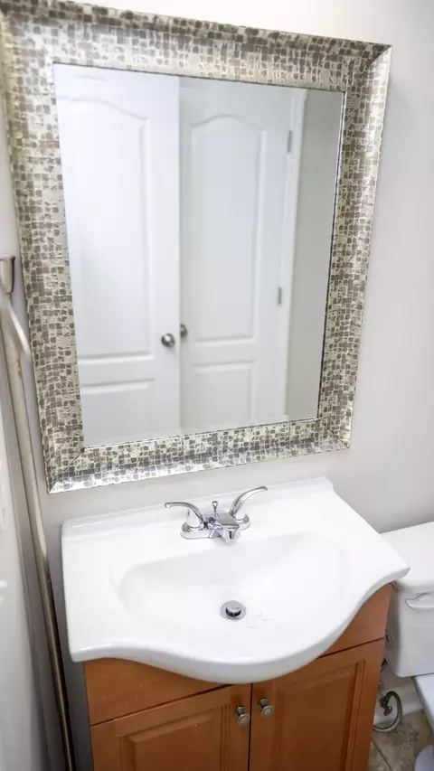 Bath - 3345 Cushendal Rd, Augusta, GA 30909 photo 1 of 6