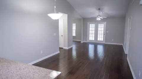 Living - 3345 Cushendal Rd, Augusta, GA 30909 photo 2 of 3