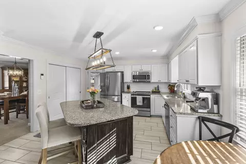 Kitchen - 4572 Craig Dr, Evans, GA 30809 photo 4 of 5