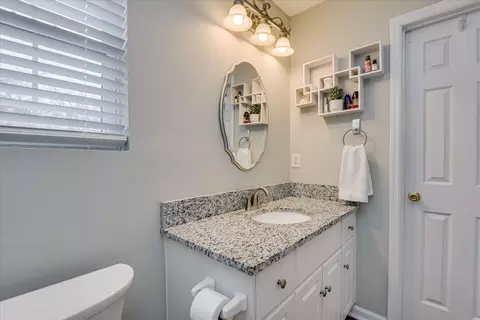 Bath - 659 Devon Rd, Grovetown, GA 30813 photo 2 of 3