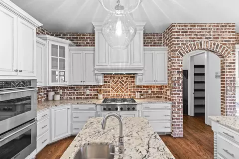 Kitchen - 462 Armstrong Way, Evans, GA 30809 photo 4 of 7