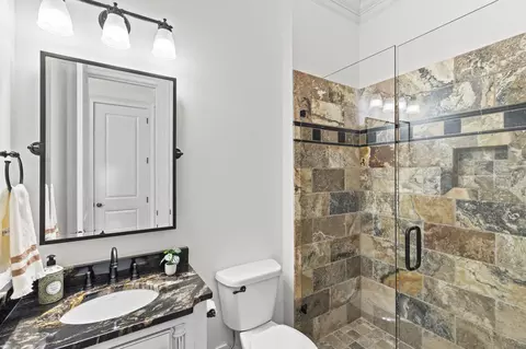 Bath - 462 Armstrong Way, Evans, GA 30809 photo 4 of 7