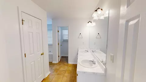 Bath - 4072 Quinn Dr, Evans, GA 30809 photo 1 of 7
