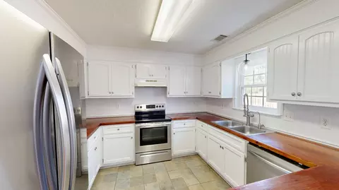 Kitchen - 4072 Quinn Dr, Evans, GA 30809 photo 1 of 3