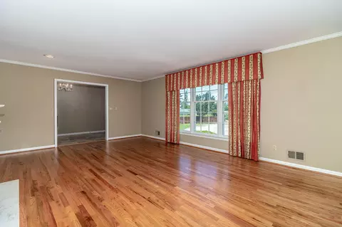 Living - 3134 Walton Way, Augusta, GA 30909 photo 5 of 16