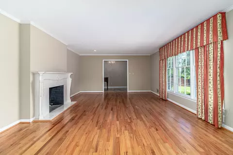 Living - 3134 Walton Way, Augusta, GA 30909 photo 6 of 16