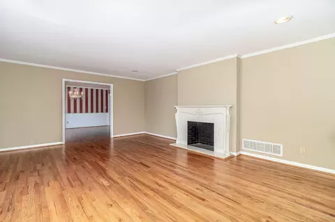 Living - 3134 Walton Way, Augusta, GA 30909 photo 3 of 16