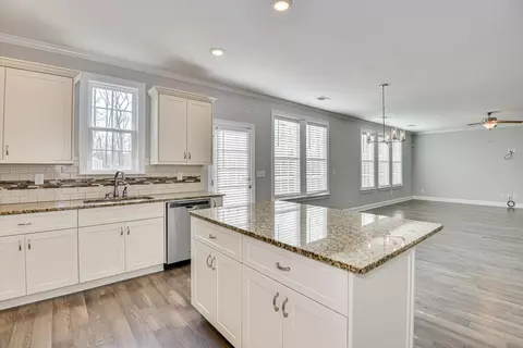Kitchen - 2228 Kendall Park Dr, Evans, GA 30809 photo 3 of 3