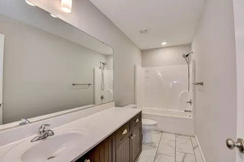 Bath - 2228 Kendall Park Dr, Evans, GA 30809 photo 4 of 4