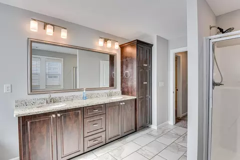 Bath - 2228 Kendall Park Dr, Evans, GA 30809 photo 2 of 4