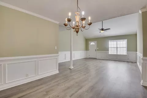 Living - 111 Palmer Ct, Evans, GA 30809 photo 5 of 5