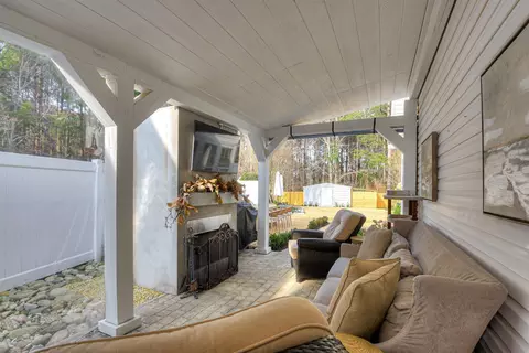 Exterior - 625 Dunloe Cir, Evans, GA 30809 photo 5 of 10