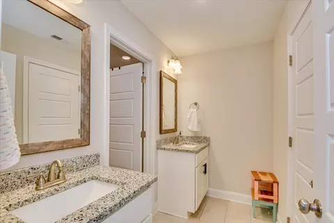 Bath - 3527 Hilltop Trl, Evans, GA 30809 photo 5 of 8