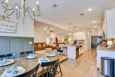 Dining - 3527 Hilltop Trl, Evans, GA 30809 photo 3 of 3