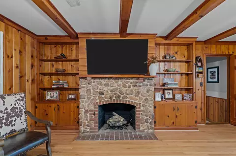 Living - 3232 Skinner Mill Rd, Augusta, GA 30909 photo 1 of 5