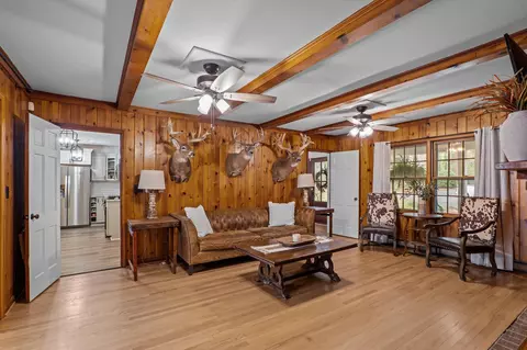 Living - 3232 Skinner Mill Rd, Augusta, GA 30909 photo 2 of 5