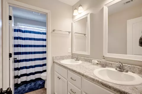 Bath - 855 Goodale Dr, Augusta, GA 30909 photo 4 of 4