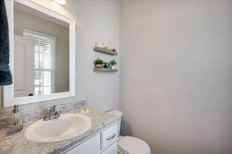 Bath - 855 Goodale Dr, Augusta, GA 30909 photo 1 of 4