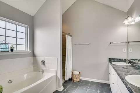 Bath - 715 Cannock Loop, Grovetown, GA 30813 photo 2 of 5