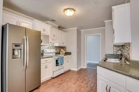Kitchen - 715 Cannock Loop, Grovetown, GA 30813 photo 2 of 5