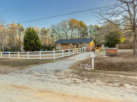Exterior - 144 Pine Ridge Rd, Thomson, GA 30824 photo 1 of 5