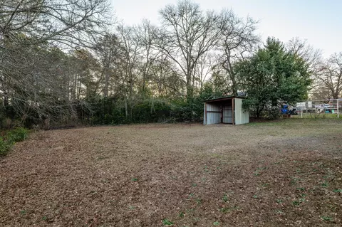 Exterior - 144 Pine Ridge Rd, Thomson, GA 30824 photo 4 of 5