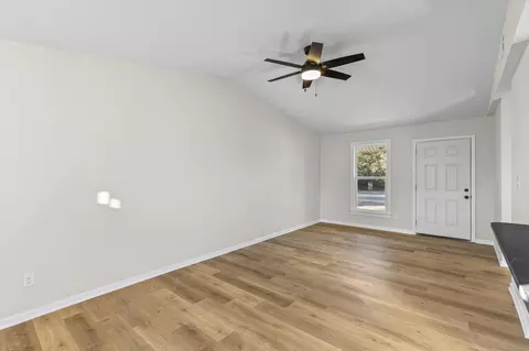 Living - 150 Pinecone Pl, Evans, GA 30809 photo 4 of 5