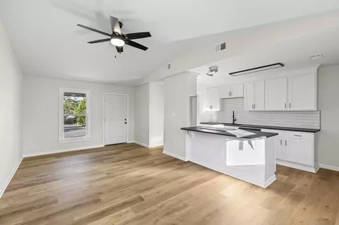 Living - 150 Pinecone Pl, Evans, GA 30809 photo 3 of 5