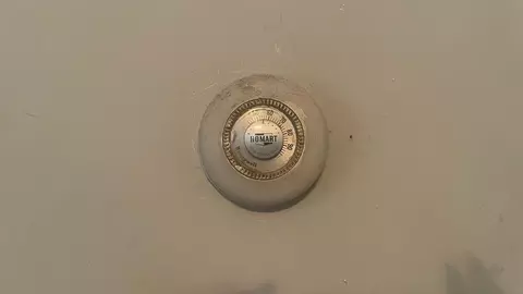 Bath - 1731 Oak Dr, Augusta, GA 30904 photo 3 of 3